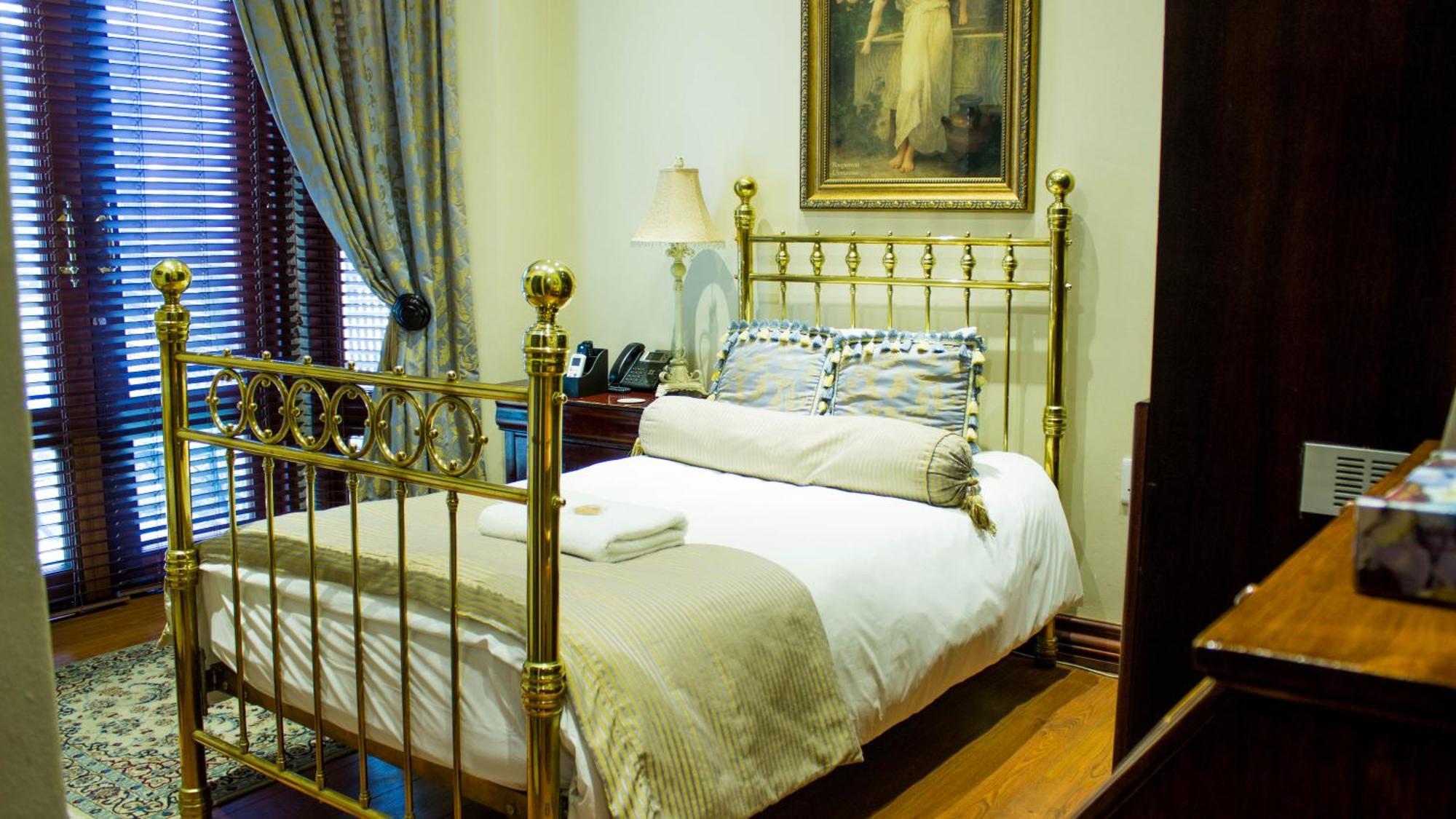 Candlewoods Guest house 4*